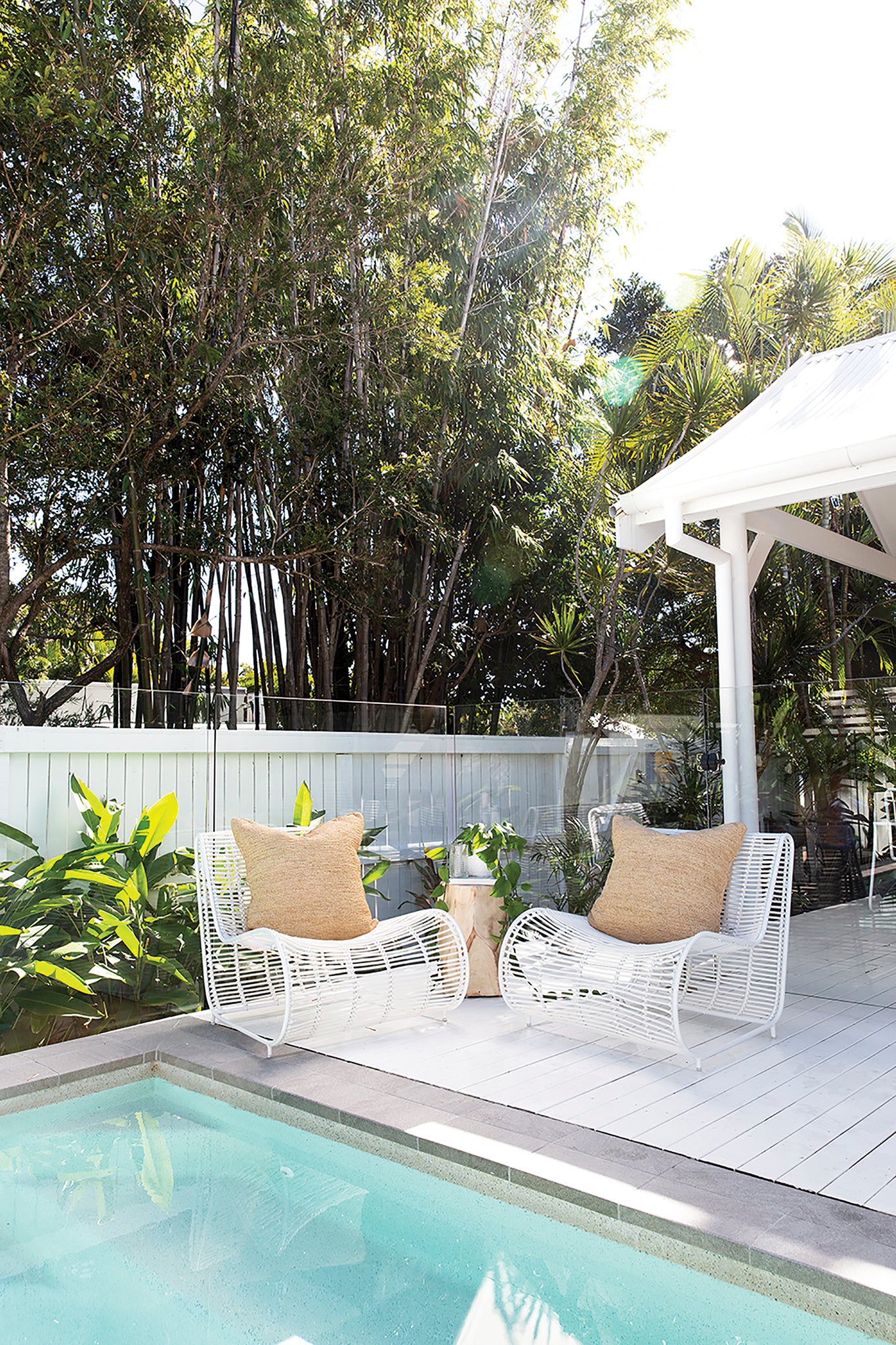 Villa Occasional Iron Chair