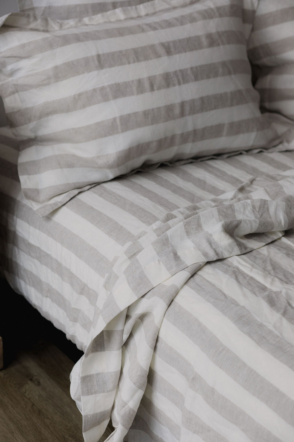 “Noemi” Linen Fitted Sheet - KULALA Living